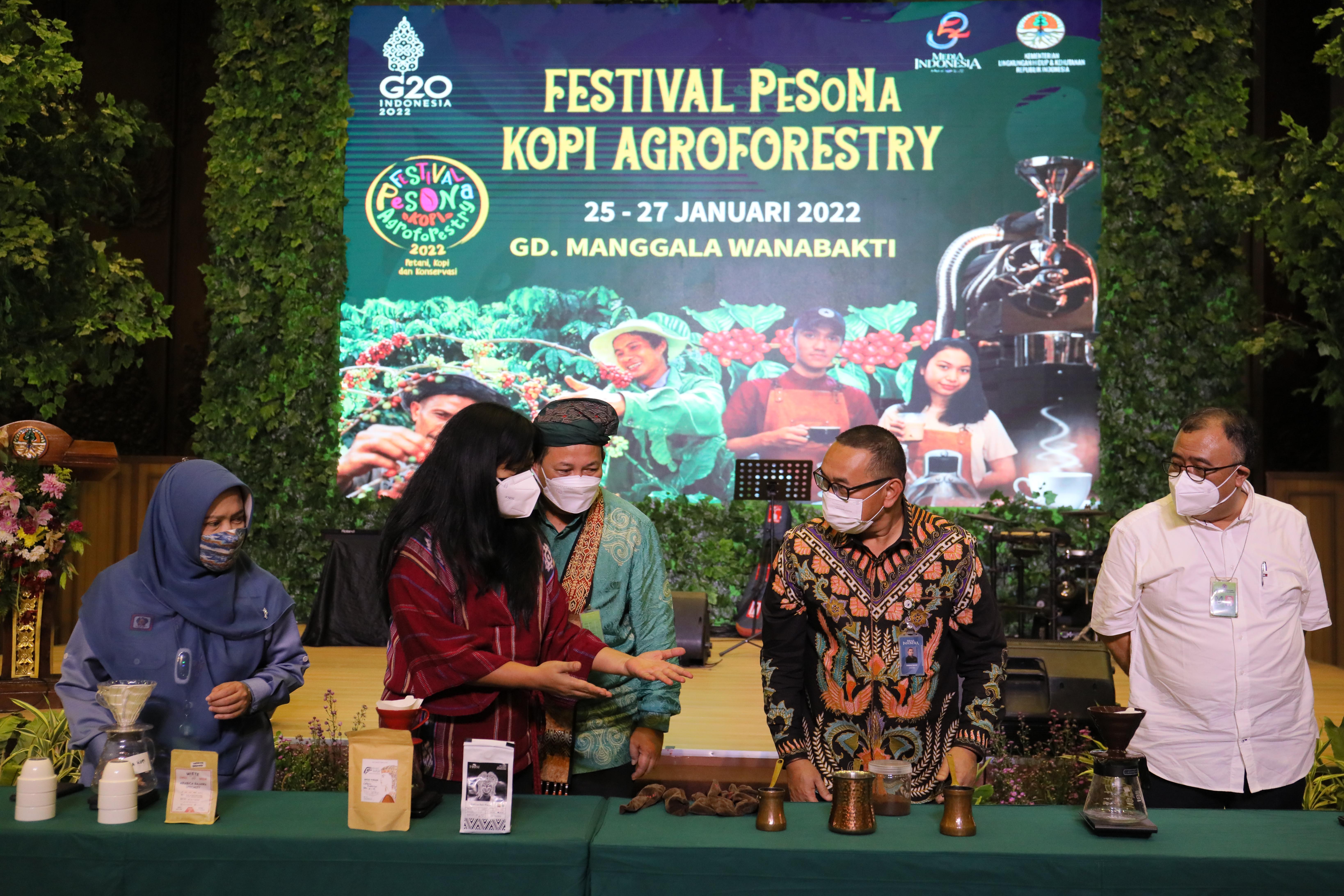 Kompetisi Barista pada Festival PeSoNa Kopi Argoforestry 2022
