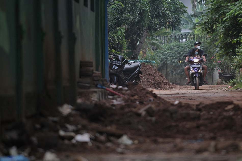 Proyek Sumur Resapan Terbengkalai di Salemba