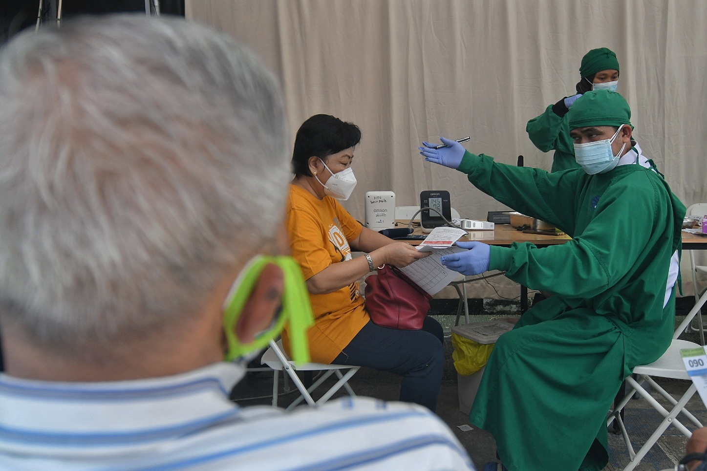 Vaksin Booster Covid-19 di Jakarta