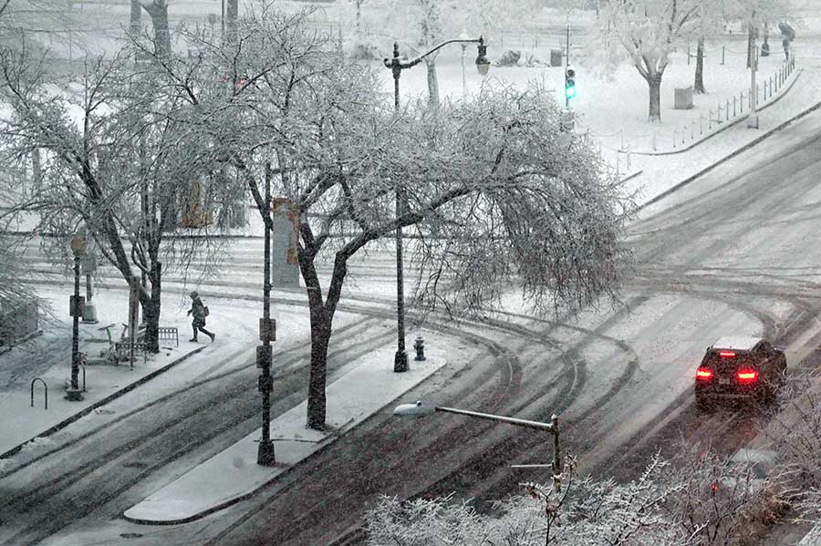 Badai Salju Perparah Kondisi Sebagian Amerika Serikat 