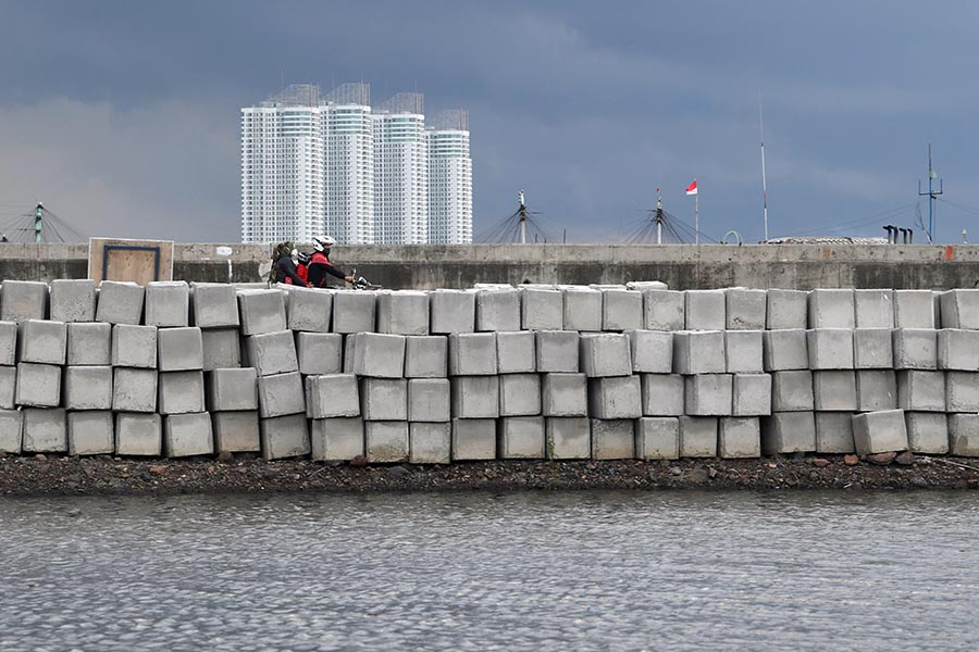 Pembangunan Tanggul Pengaman Laut Jakarta Sepanjang 12,6 Km