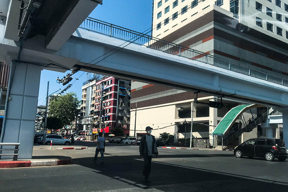 Jalan Jalan Kosong, Warga Myanmar Peringati Setahun Kudeta Myanmar