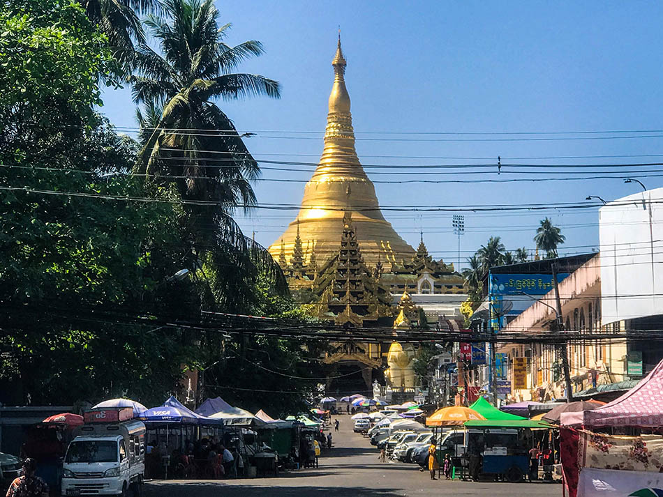 Jalan Jalan Kosong, Warga Myanmar Peringati Setahun Kudeta Myanmar