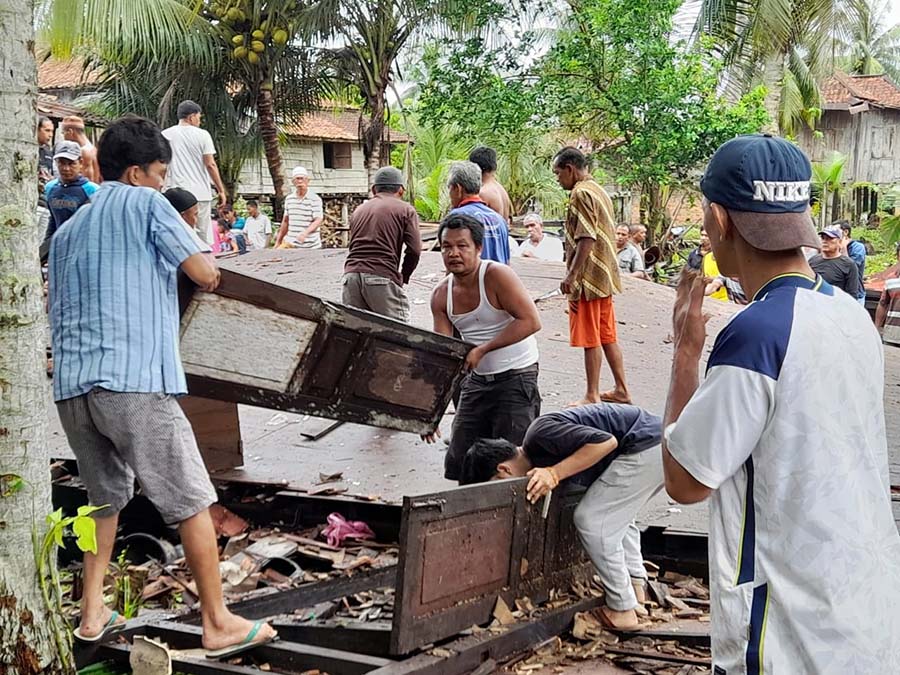 Sebanyak 58 Rumah Roboh dan Rusak Disapu Angin Puting Beliung  