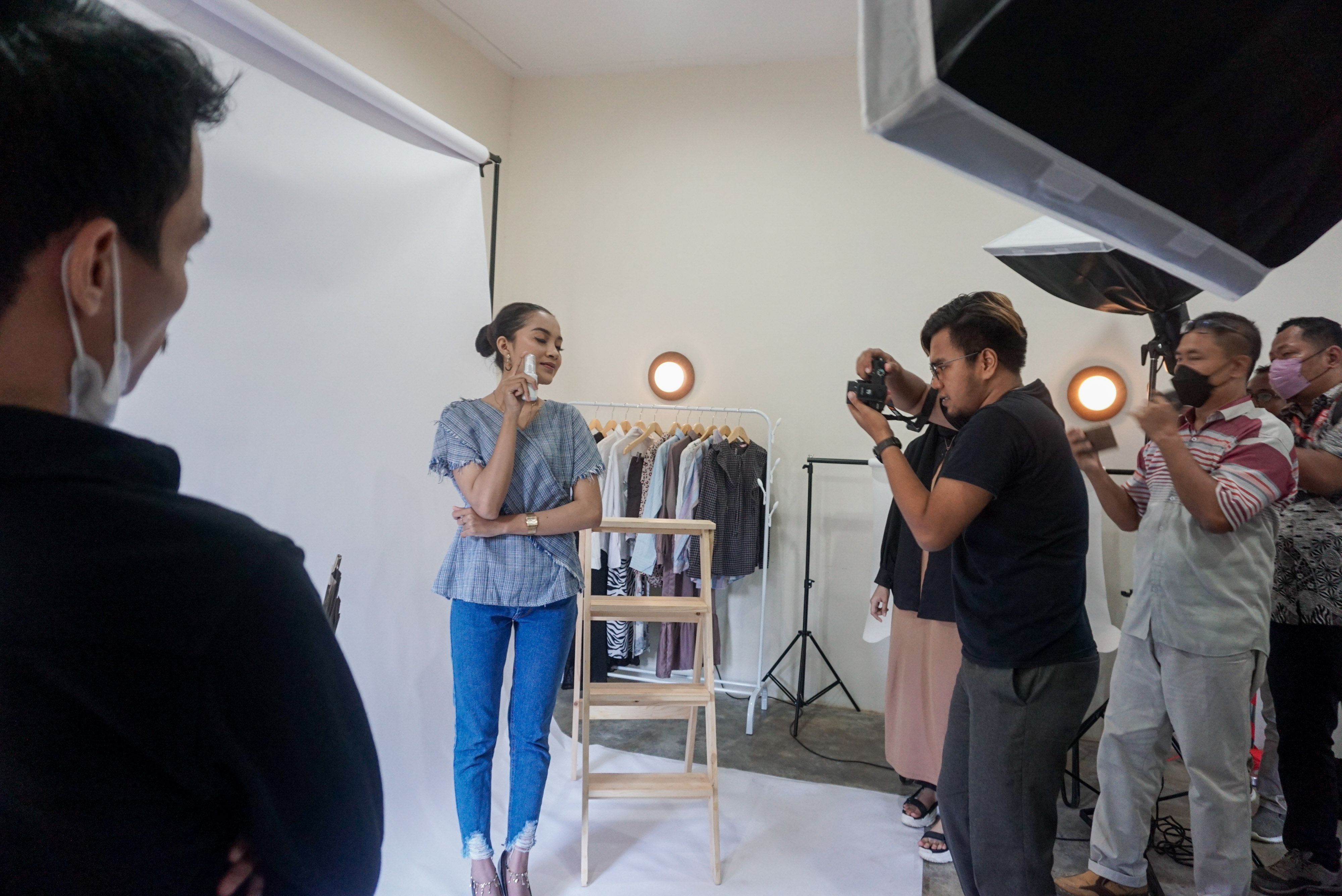 Pemotretan Produk UMKM Gratis Pengguna Jasa Ekspedisi