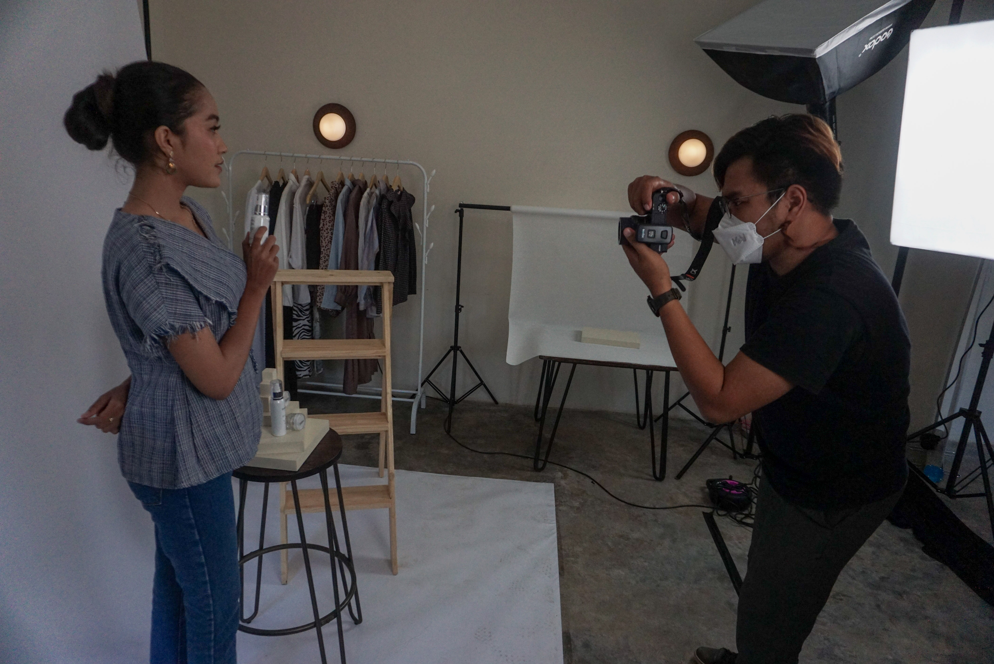 Pemotretan Produk UMKM Gratis Pengguna Jasa Ekspedisi