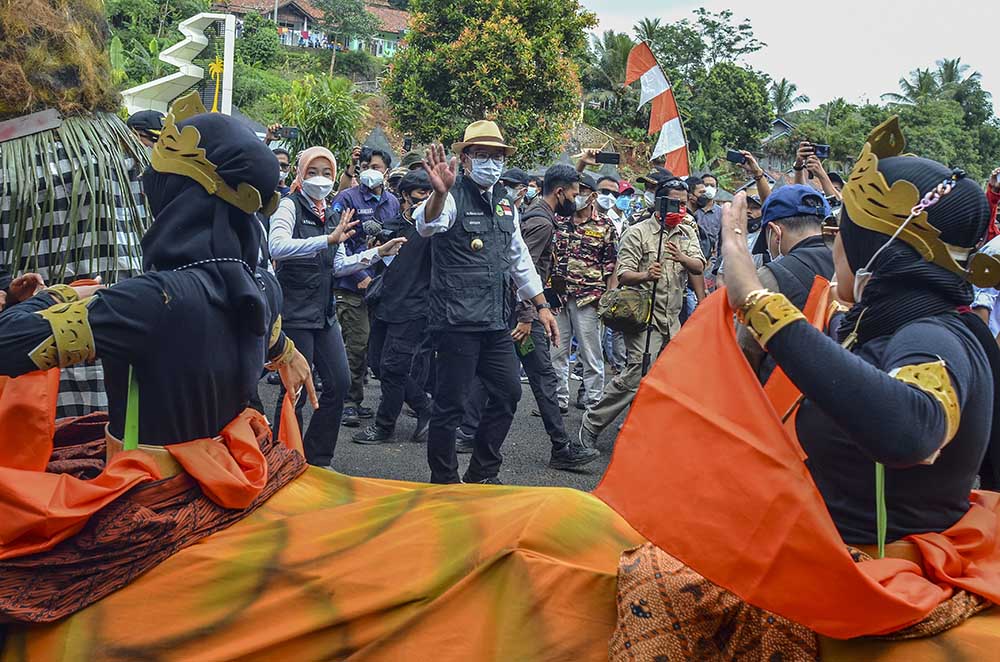 Gubernur Jawa Barat Ridwan Kamil Resmikan Situs Wisata Situ Wangi
