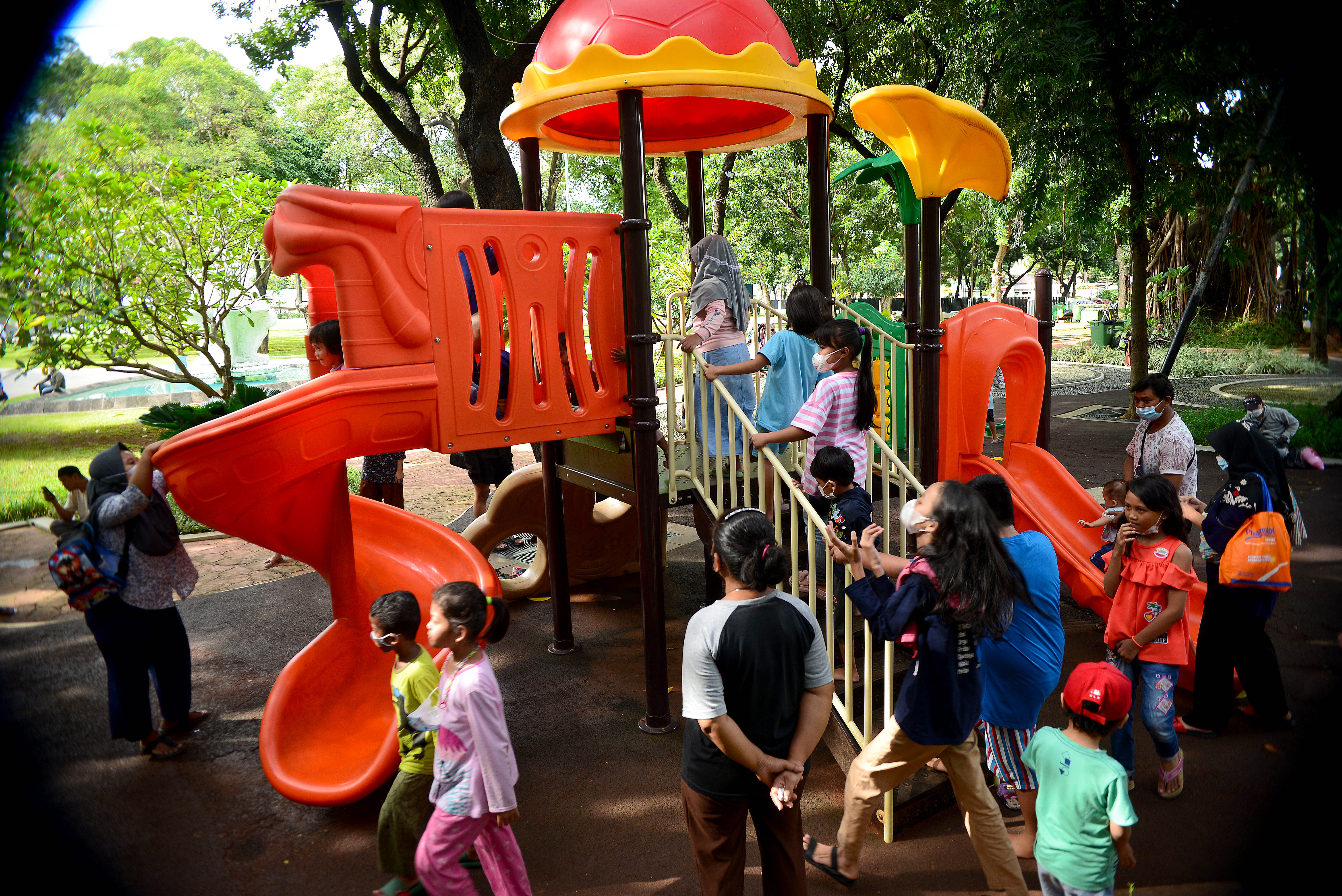 Taman Kota Masih Ramai Pengunjung