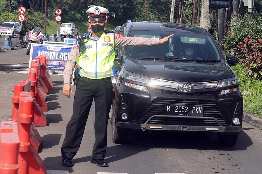 Pemberlakuan Ganjil Genap di Jalur Wisata Puncak Bogor 