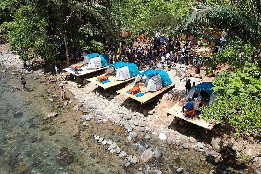 Ilomata River Camp Wahana Permainan Air dan Perkemahan di Tengah Hutan