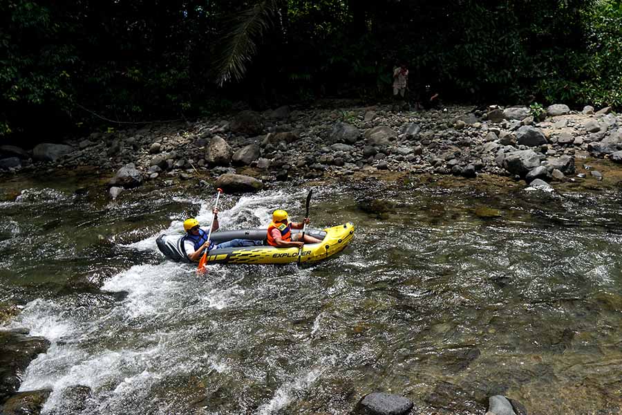 Ilomata River Camp Wahana Permainan Air dan Perkemahan di Tengah Hutan