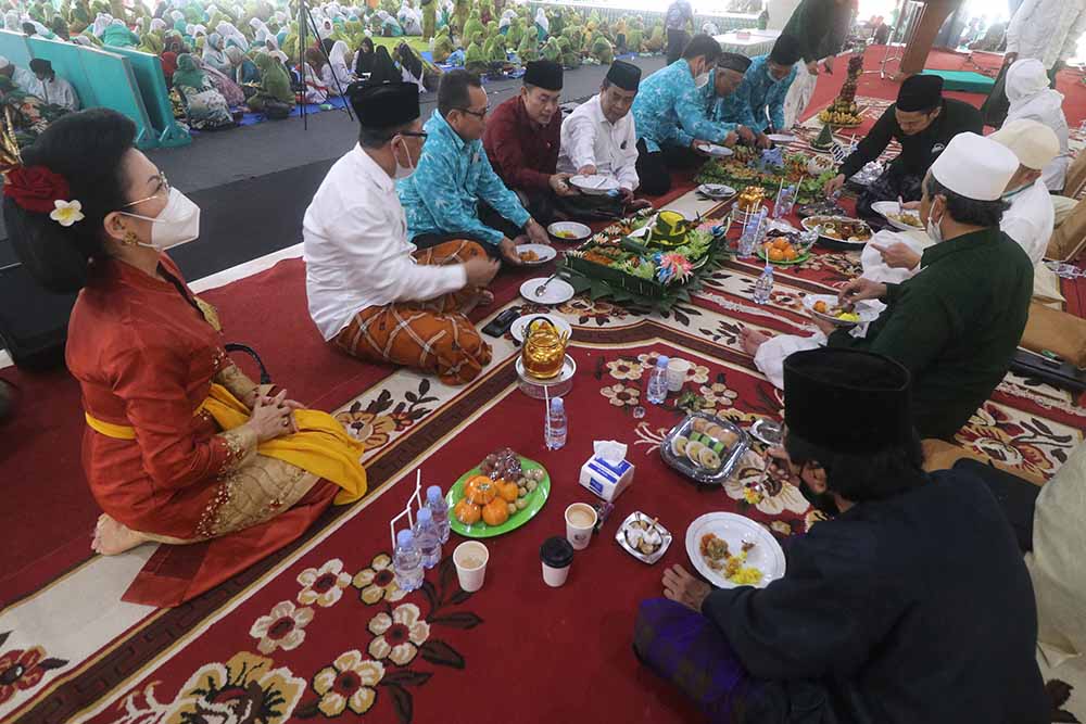 Lomba Membuat Tumpeng