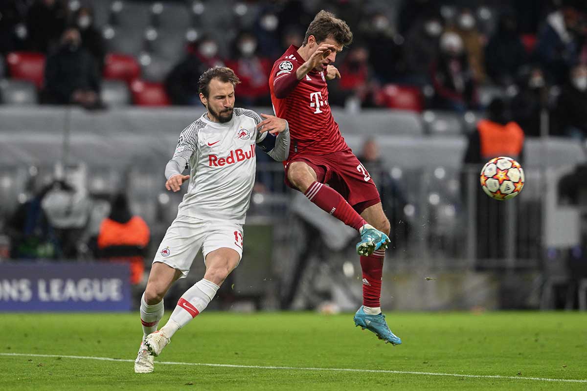 Bayern Munich Pesta Gol