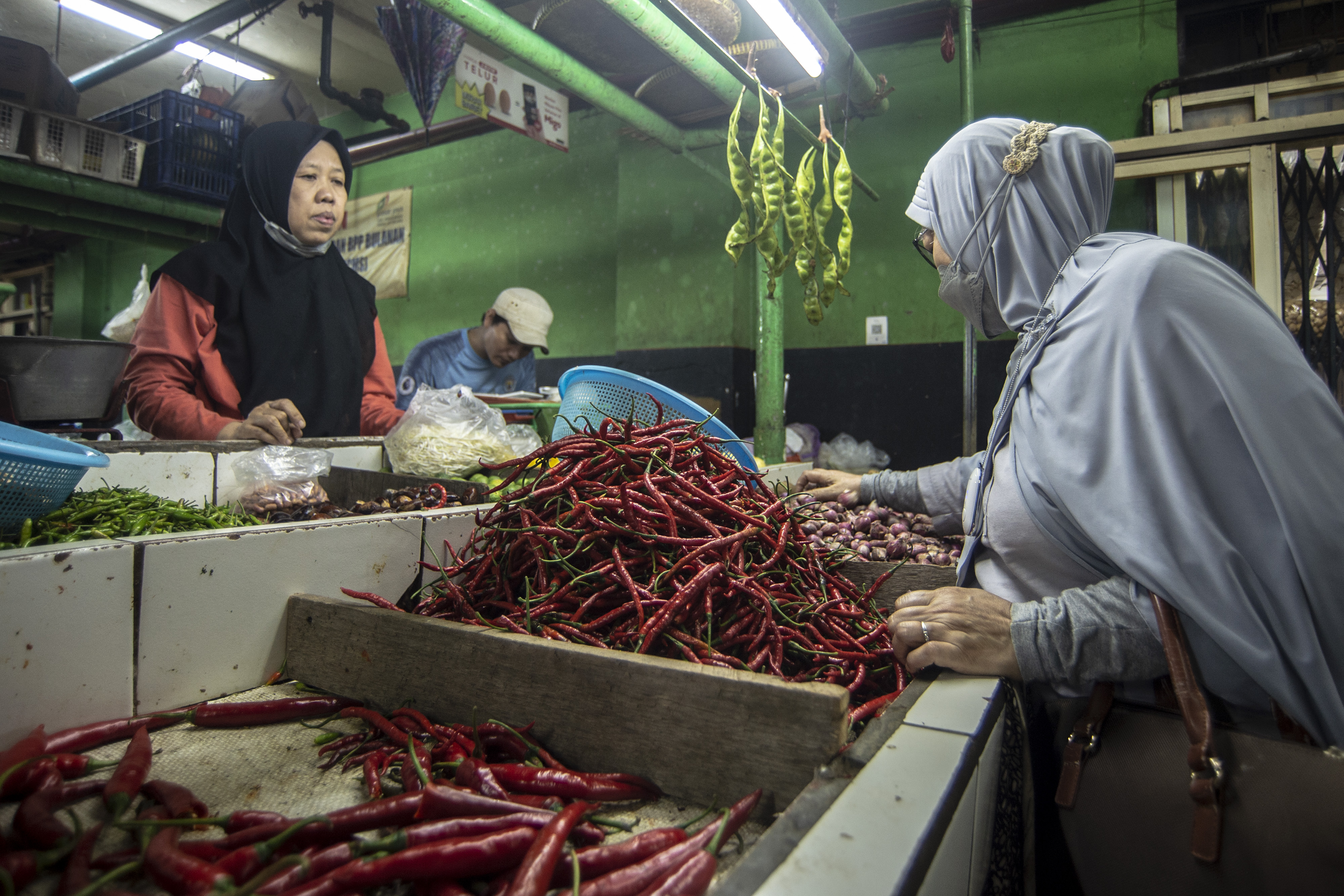 Deflasi Bulan Februari 2022