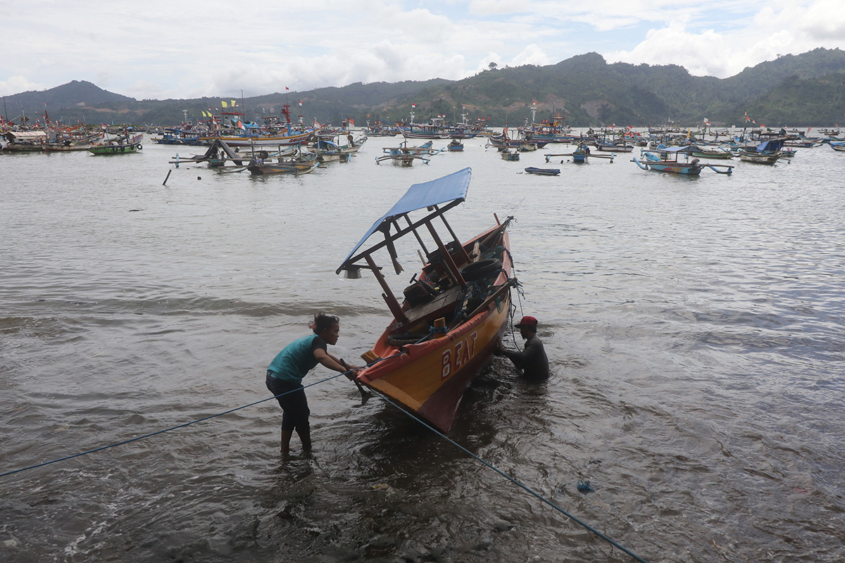 Gelombang Tinggi, Nelayan tidak Melaut 
