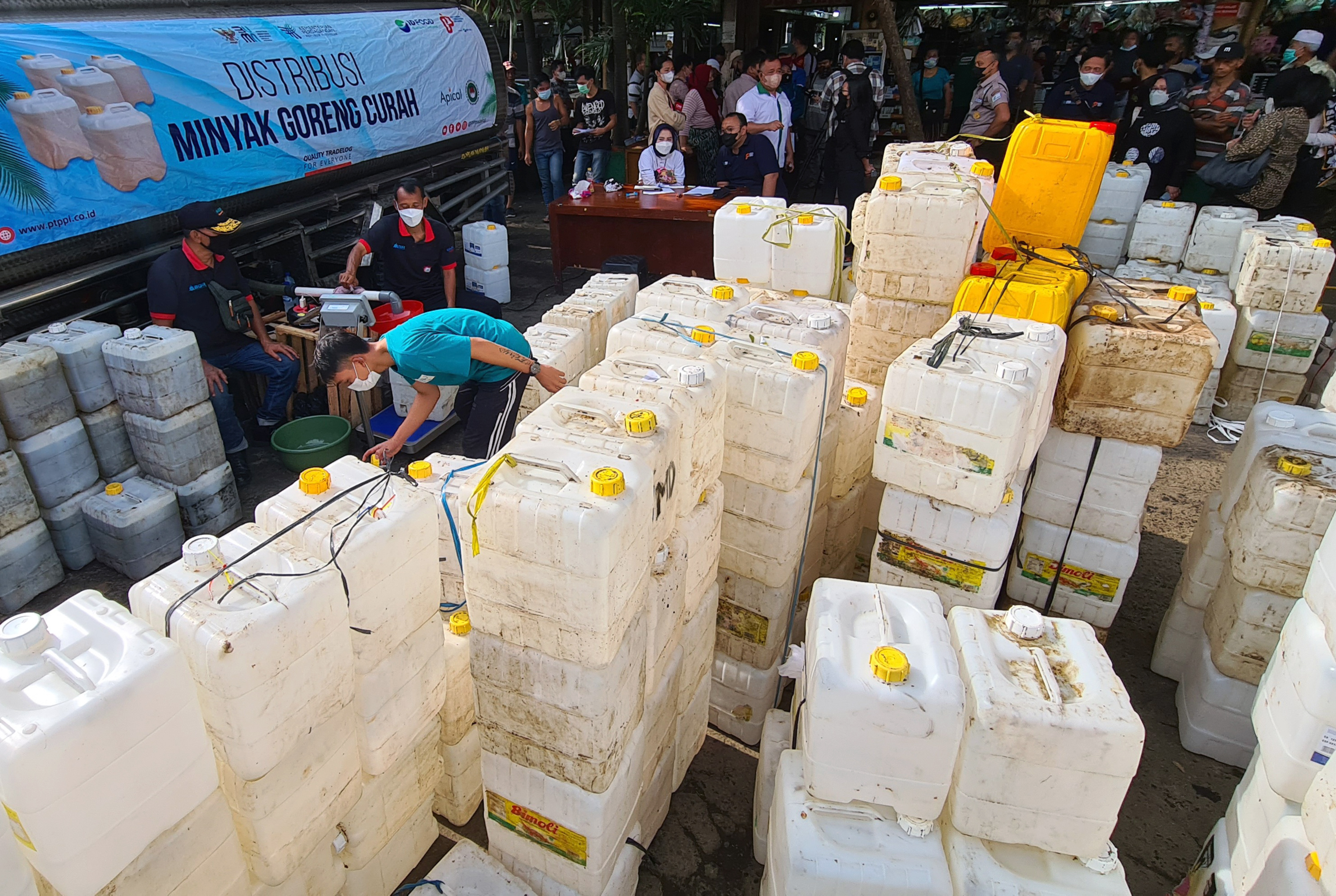 Distribusi Minyak Goreng Curah untuk Pedagang Eceran