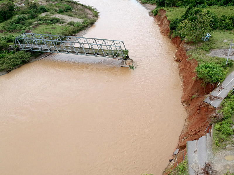 Jalan Dan Jembatan Amblas Di Bone Bolango