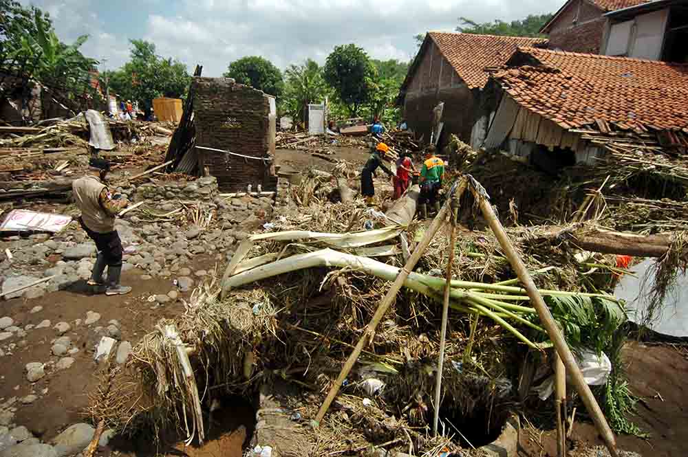 Dampak Banjir Bandang di Brebes
