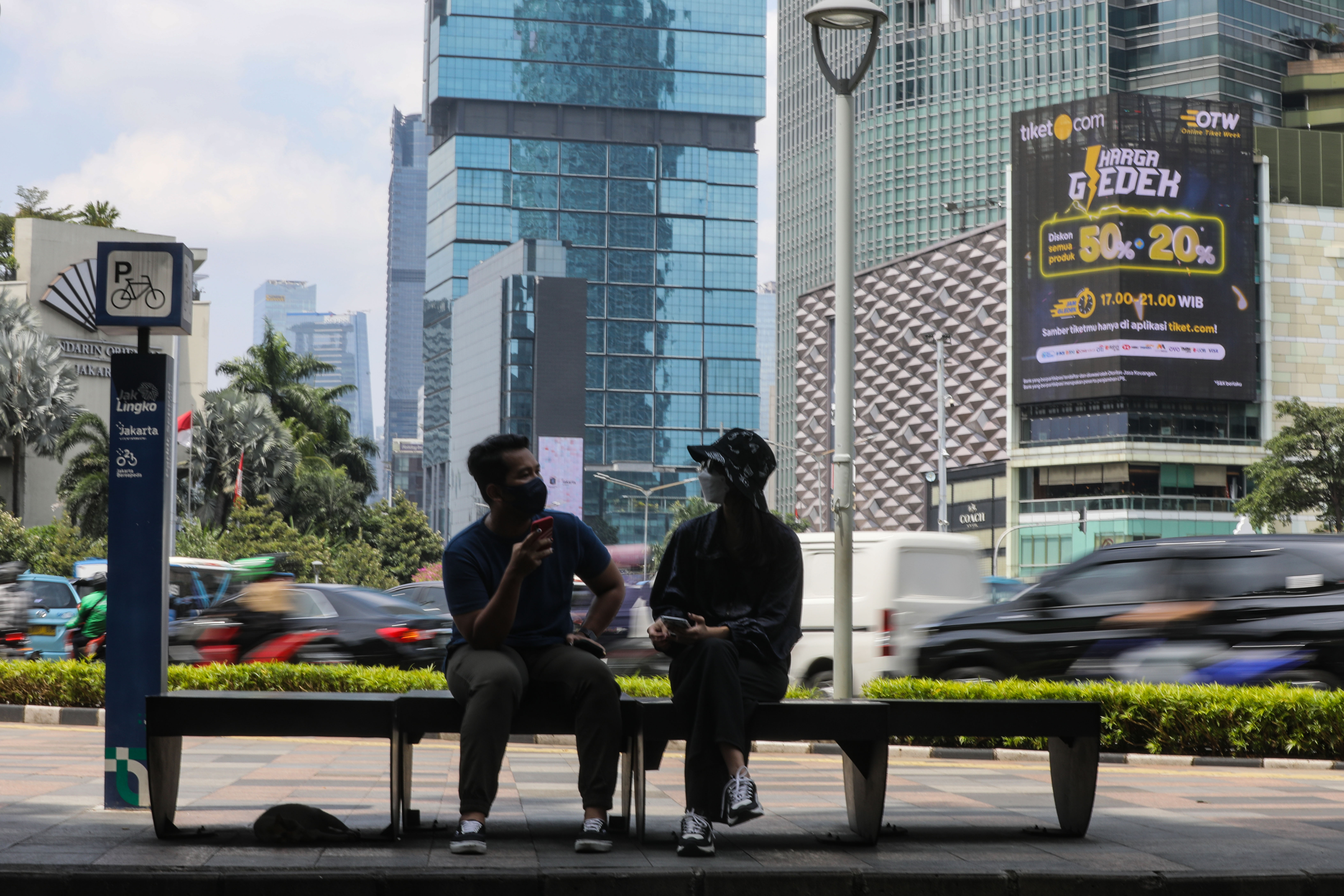 Diskon Harga Lewat Online Tiket Week