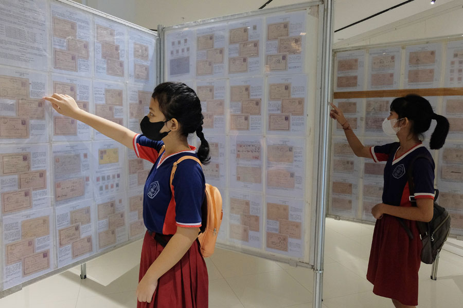 Pameran Puluhan Ribu Filateli dari Tahun 1864 Sampai 2022