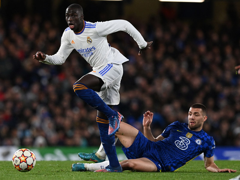 Hattrick Karim Benzema Bungkam Tuan Rumah Chelsea