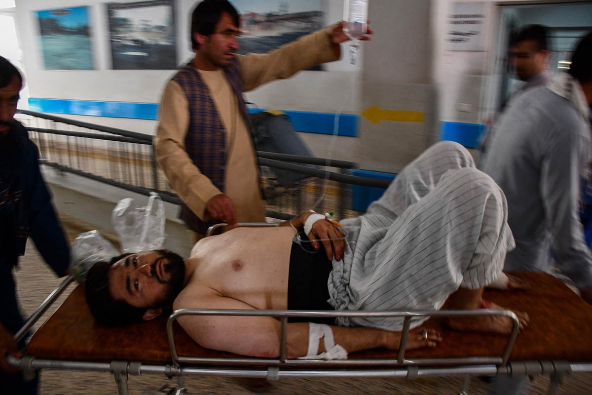 Masjid Syiah Afghanistan Diguncang Ledakan Bom