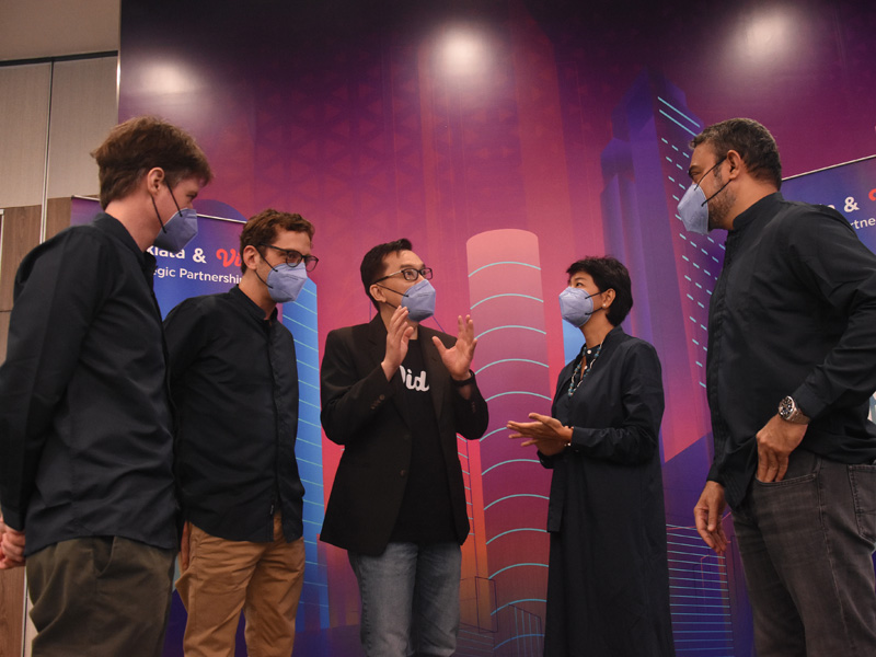 Kerjasama XL Axiata Dengan Vidio