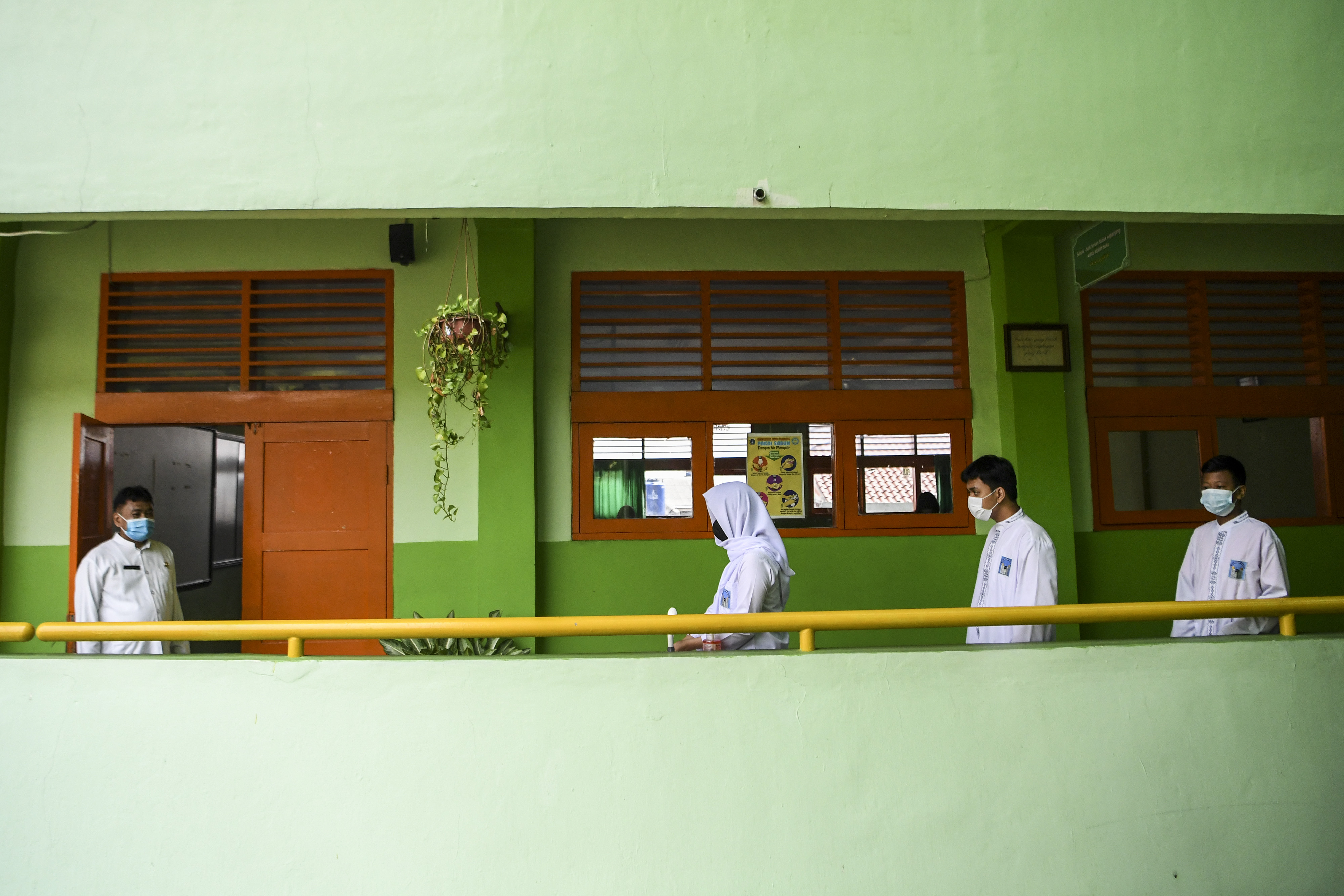 PTM 100 Persen Sekolah di Jakarta