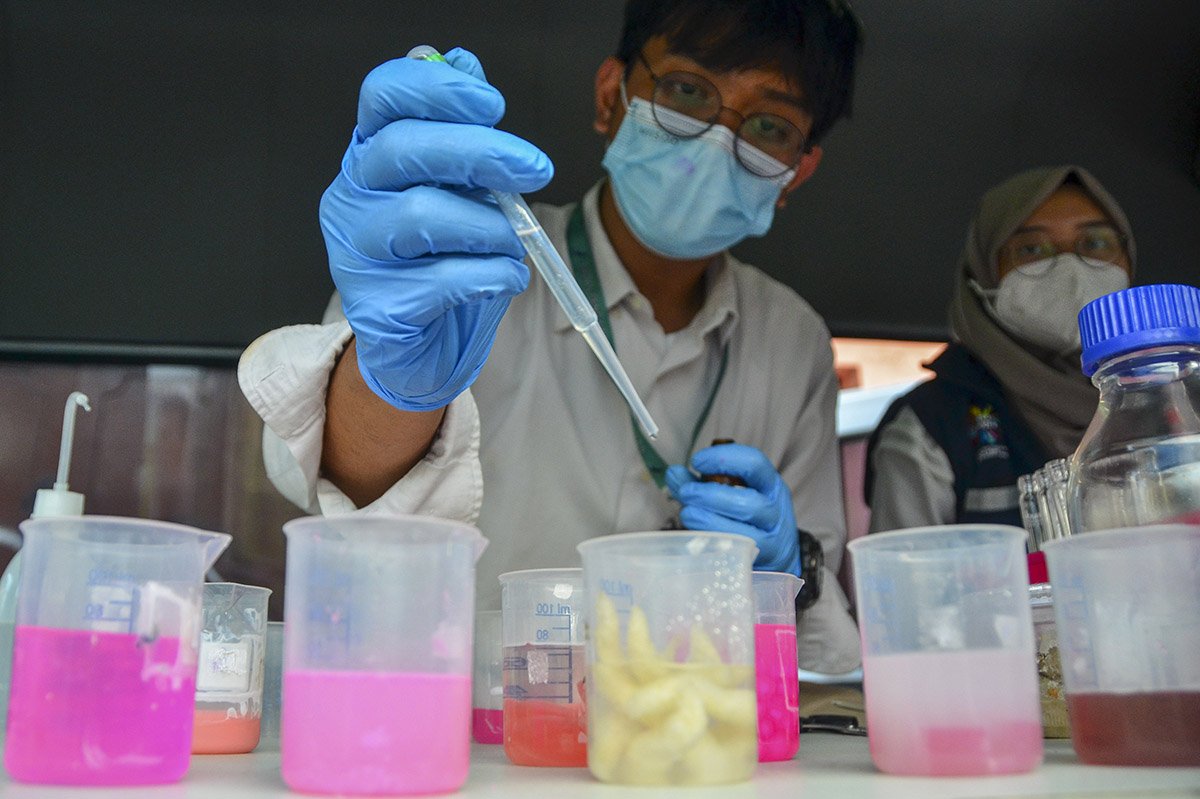 Uji Panganan Takjil di Ciamis