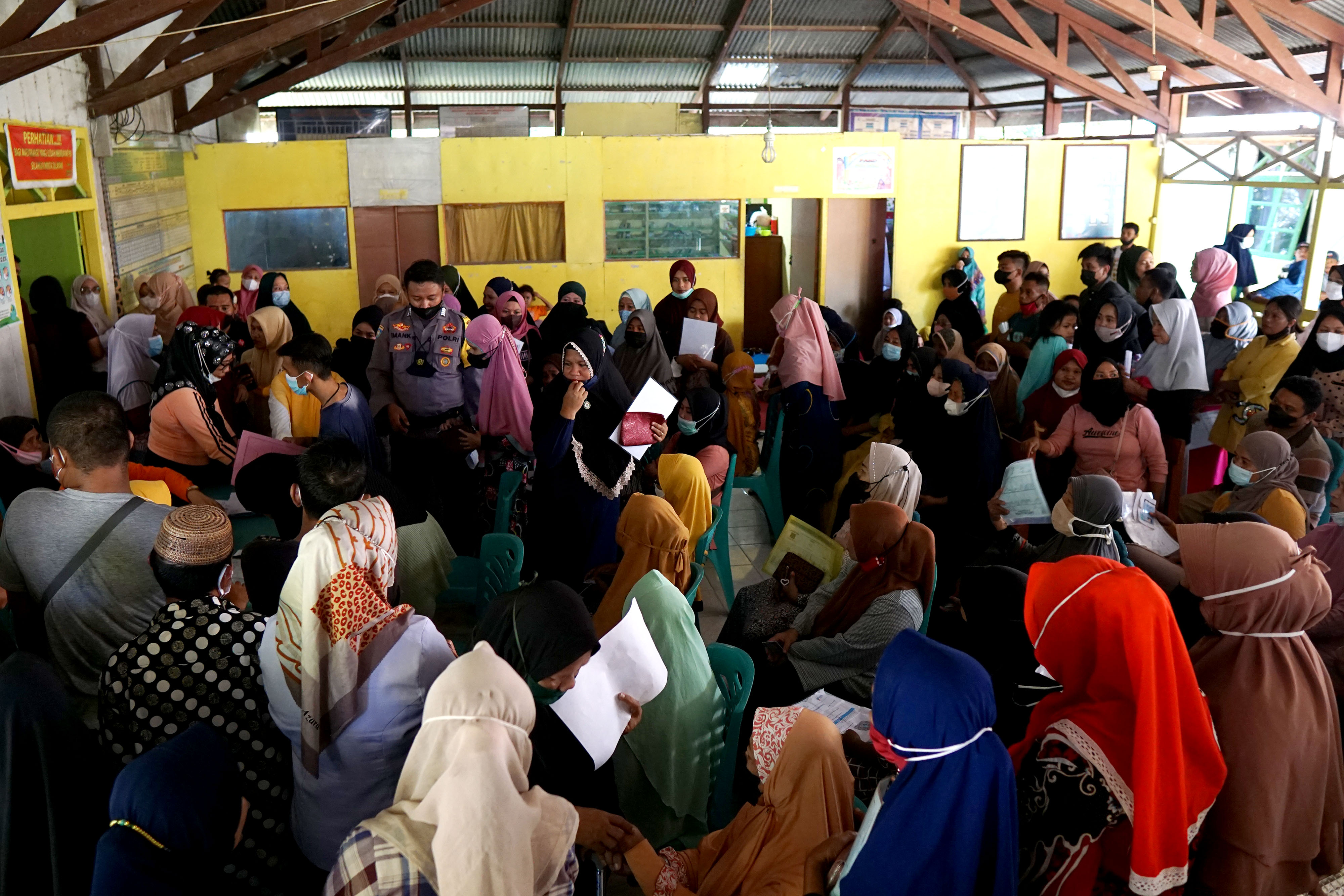 Penyaluran BLT Minyak Goreng di Gorontalo