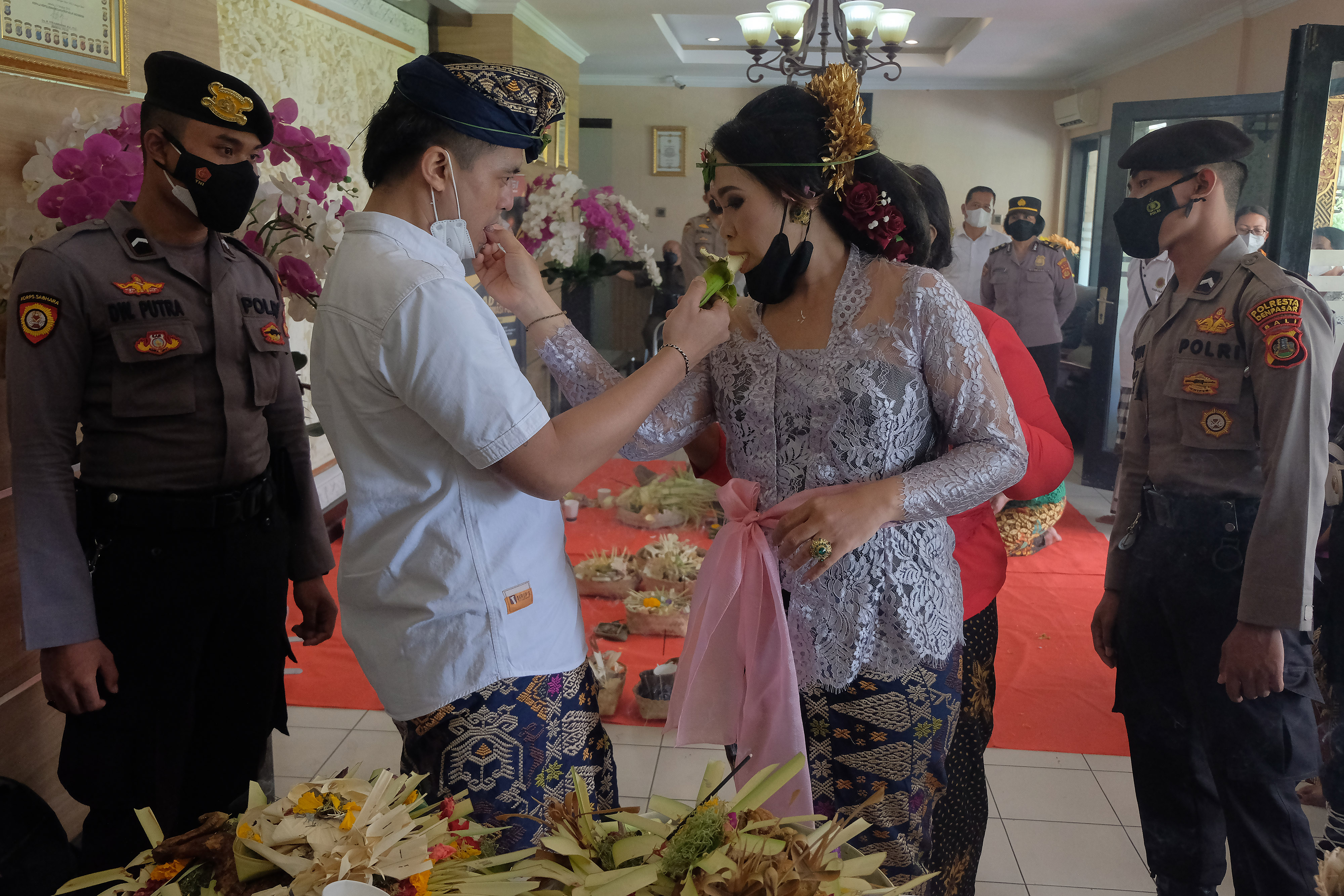 Tahanan Kasus Narkotika Menikah di Polresta Denpasar