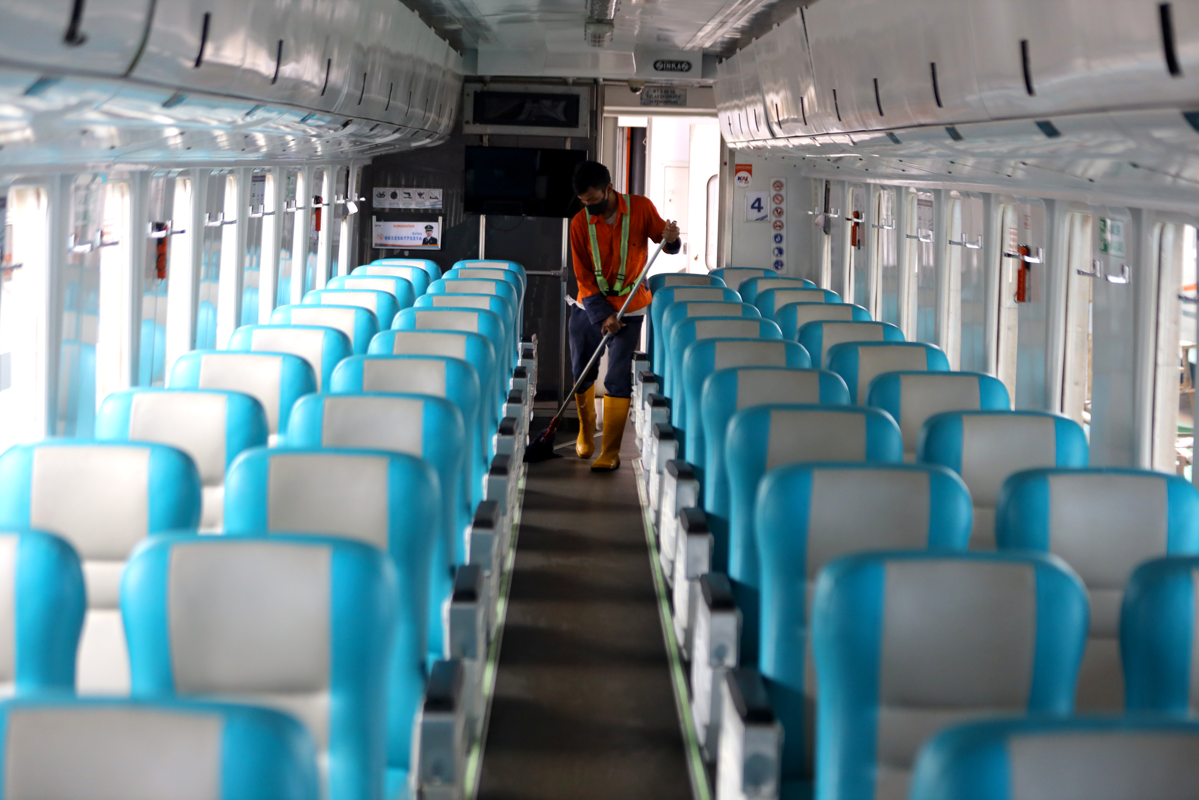 Perawatan Kereta Api Jelang Arus Mudik