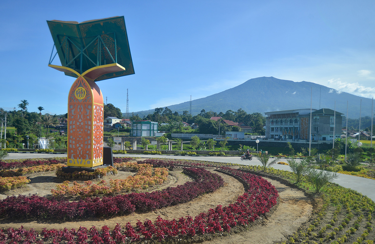 Monumen Al Quran Padang Panjang