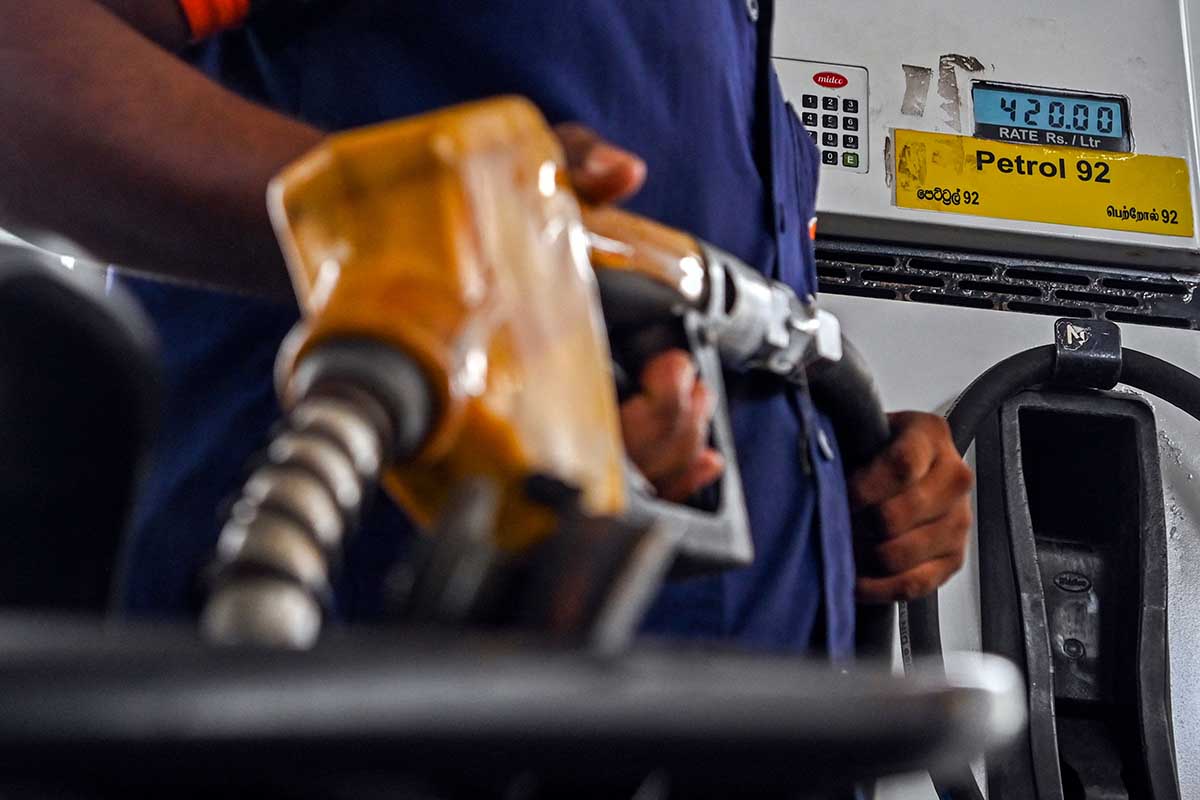 Sri Lanka Naikkan Harga Bahan Bakar ke Rekor Tertinggi