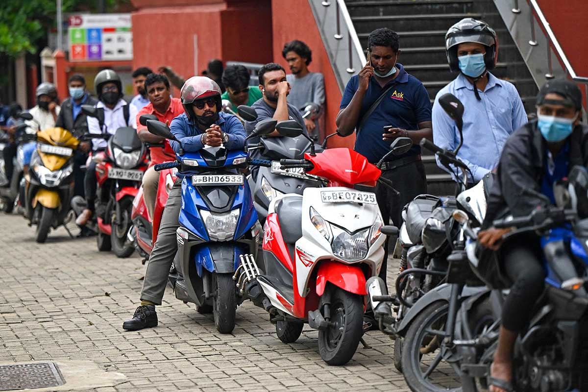 Sri Lanka Naikkan Harga Bahan Bakar ke Rekor Tertinggi