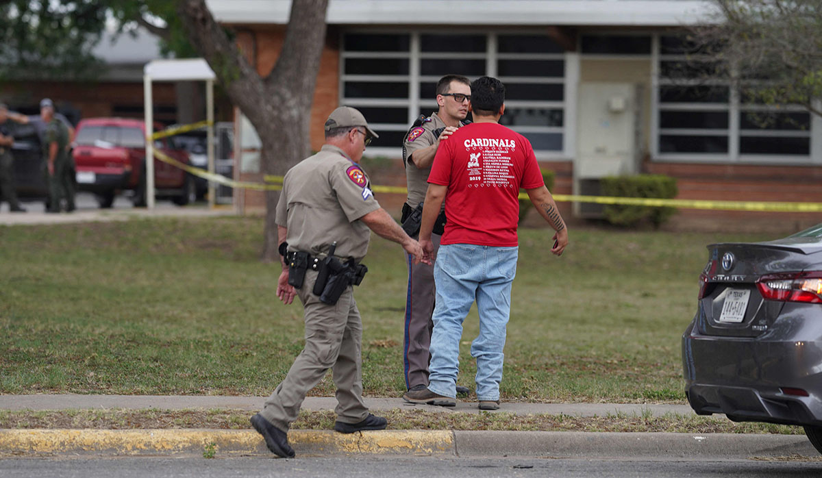 Penembakan Massal di Sekolah Dasar Texas, 21 Orang Tewas
