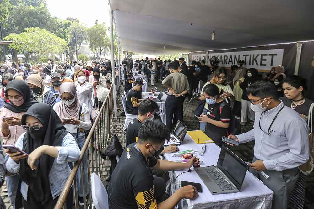 Antrean Penukaran Tiket Allo Bank Festival 