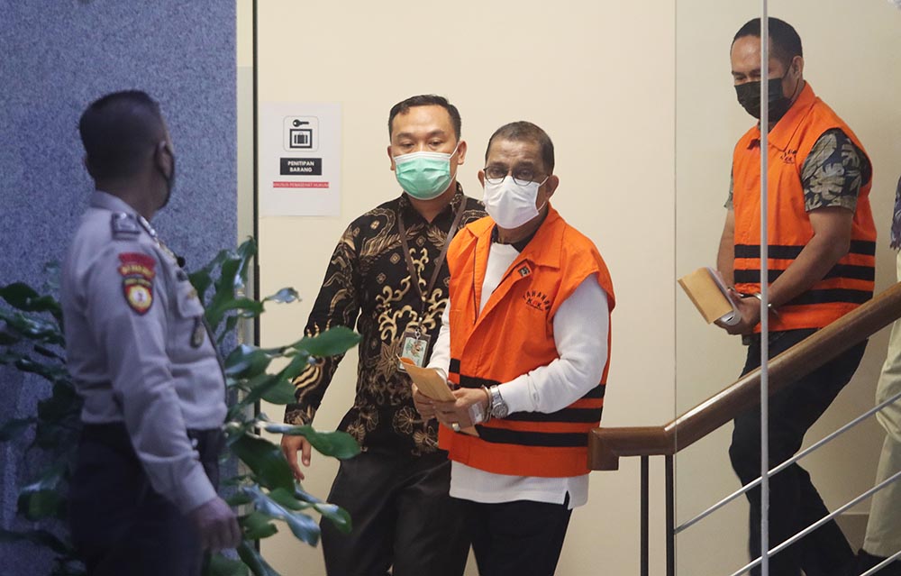 KPK Tahan Wali Kota Ambon