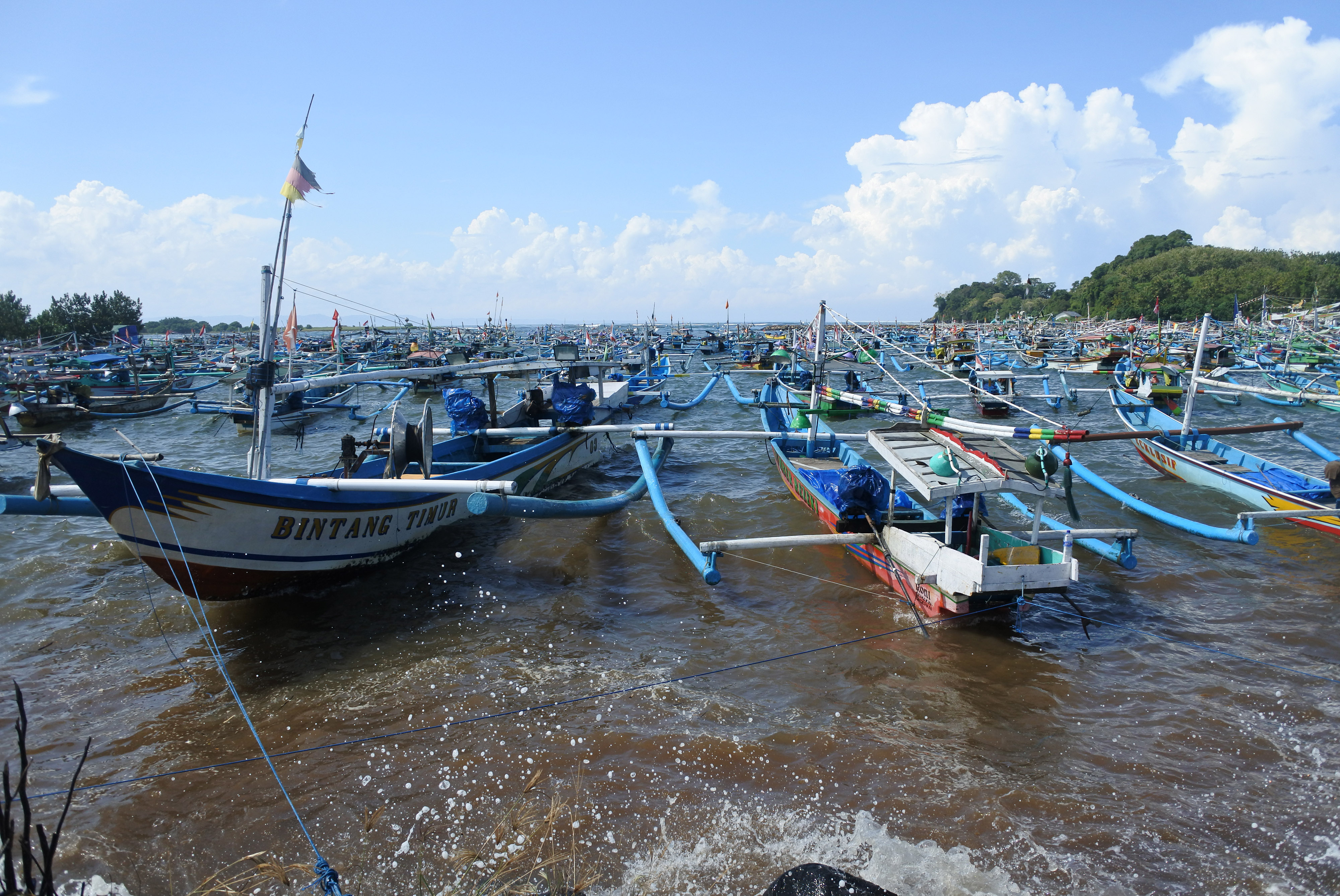 Nelayan Pantai Grajagan Libur Melaut 