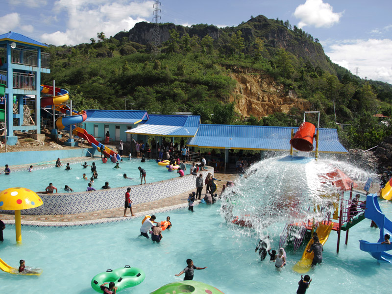 Libur Lebaran Di Tempat Wisata Air Matua