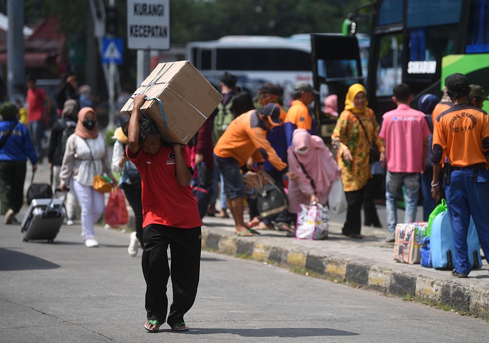 Puncak Arus Balik Terminal Kampung Rambutan