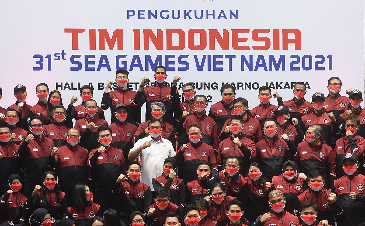 Pengukuhan Kontingen Tim Indonesia untuk Sea Games Vietnam
