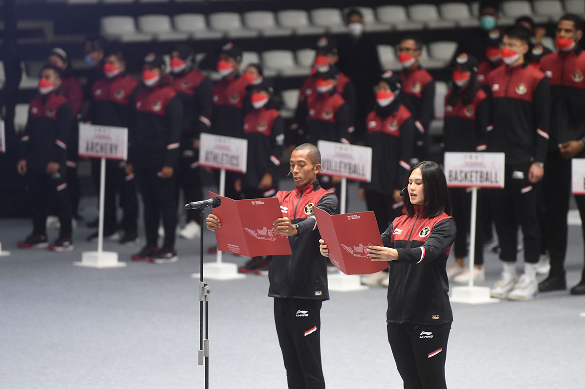 Pengukuhan Kontingen Tim Indonesia untuk Sea Games Vietnam