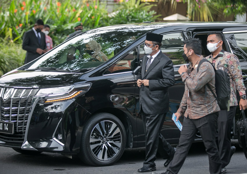 Tamu Undangan Pernikahan Adik Presiden Dengan Ketua MK