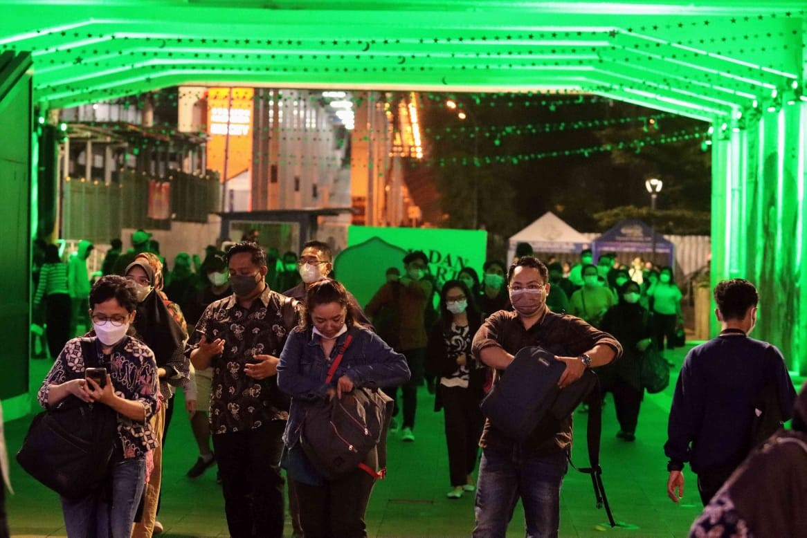  Pemerintah Melonggarkan Kebijakan Pemakaian Masker