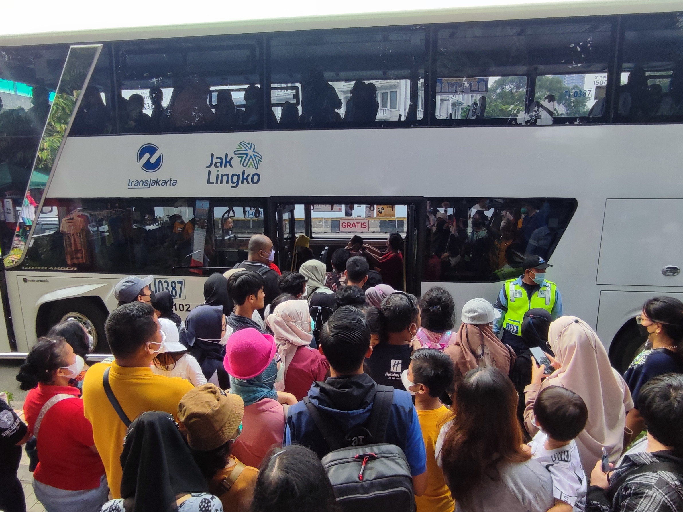 Bus Wisata Gratis di Jakarta