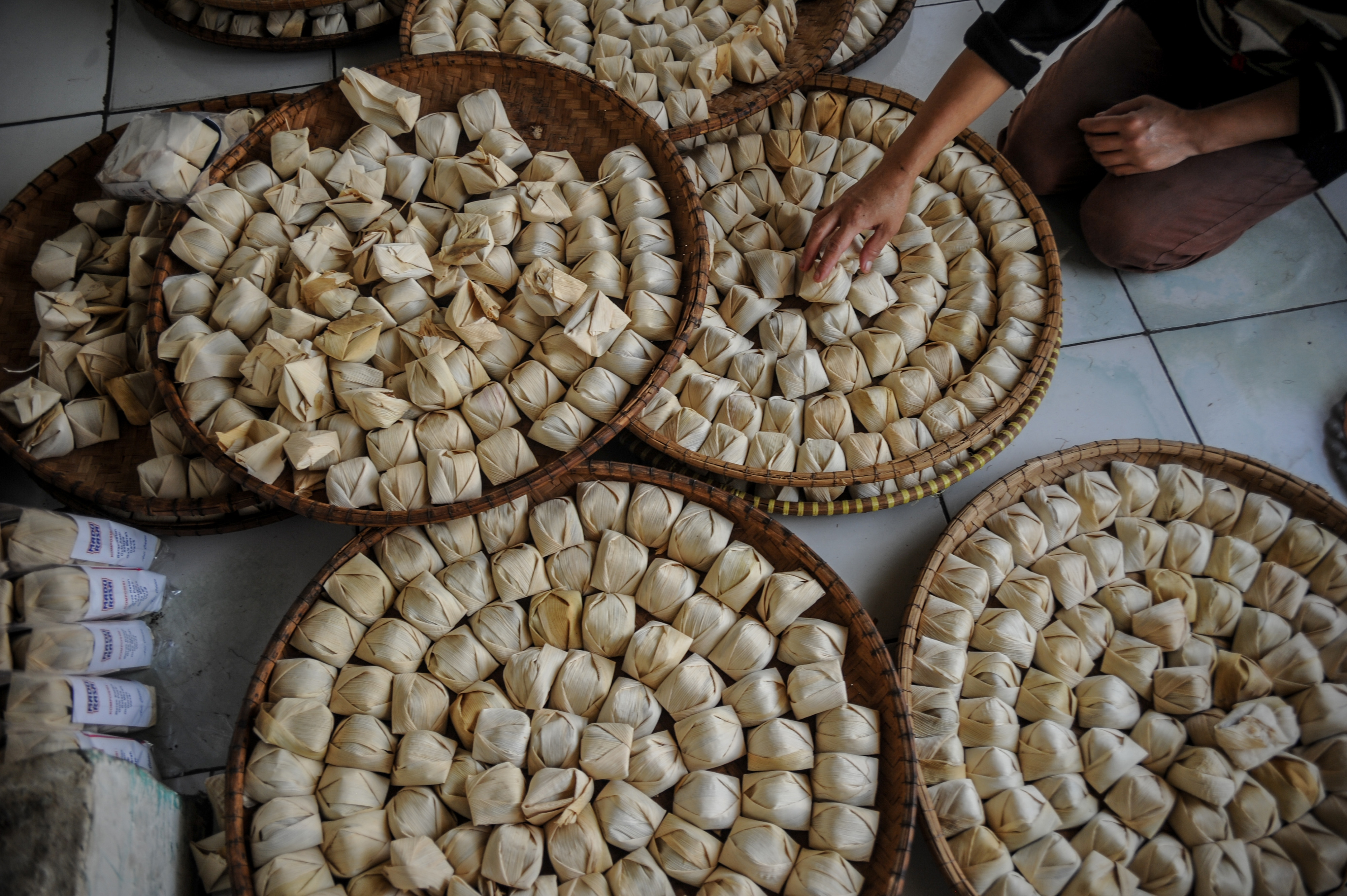 Penjualan Wajit Cililin Mulai meningkat