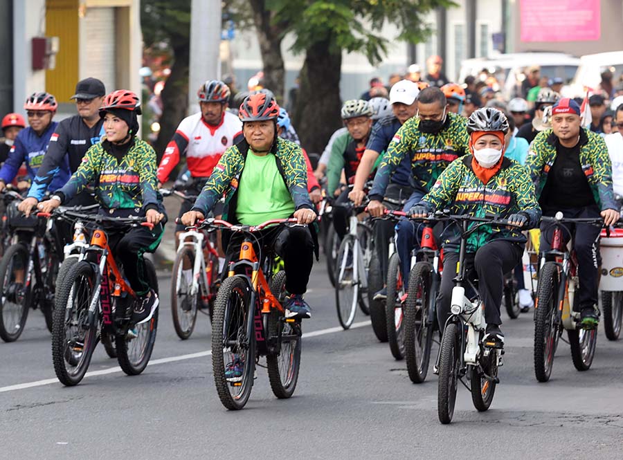 Peserta Tertua Super Road Bike di Jember Jawa Timur