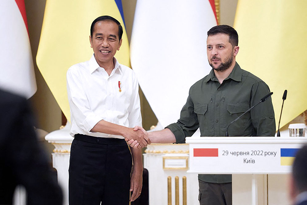 Presiden Joko Widodo Temui Presiden Ukraina Volodymyr Zelensky