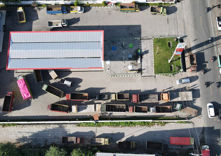 Kendaraan Antre Solar Subsidi